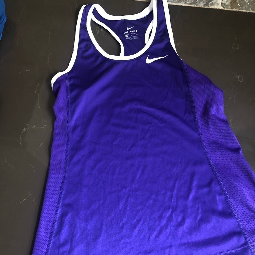 Nike Bundle / size Small / 2 piece activewear bundle / tank / leggings